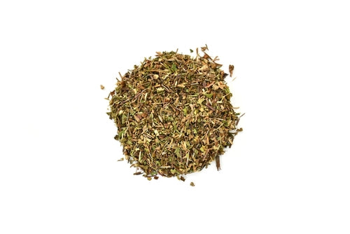 Gotu Kola (Centella asiatica) is a revered herb in both Ayurvedic and Traditional Chinese Medicine, celebrated for its ability to enhance memory, support mental clarity, and revitalize the skin. Often referred to as “food for the brain,” Gotu Kola gently nourishes the nervous system while promoting healthy circulation and collagen production.